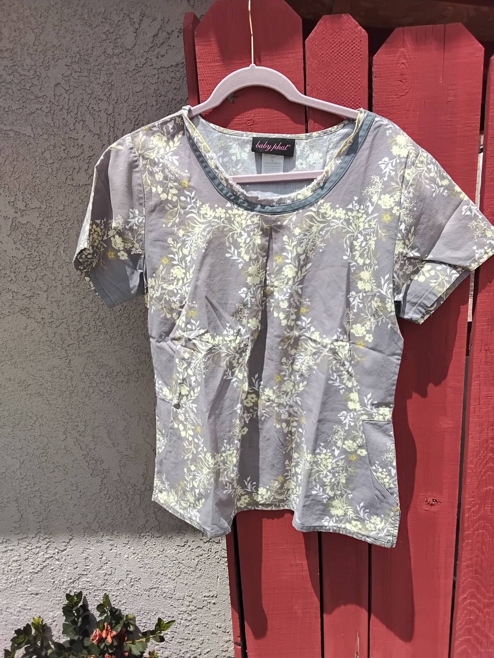 Baby Phat Gray Floral Scrub with Cream Accents Large